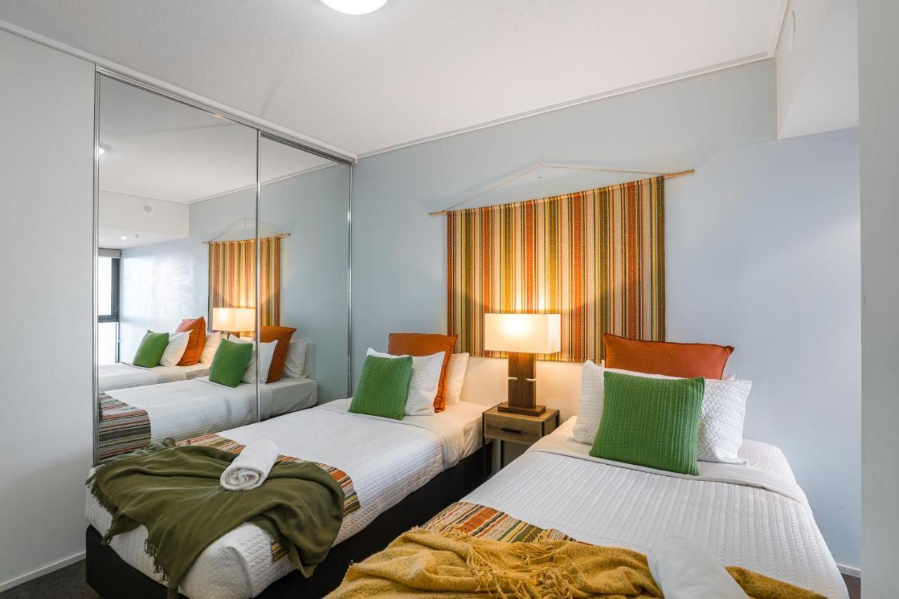 בריסביין African Escape On Level 38 - Balcony With Views מראה חיצוני תמונה