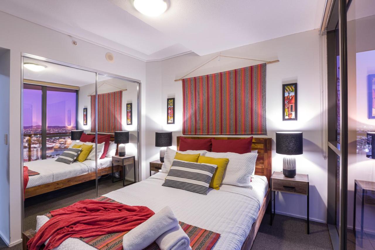 בריסביין African Escape On Level 38 - Balcony With Views מראה חיצוני תמונה