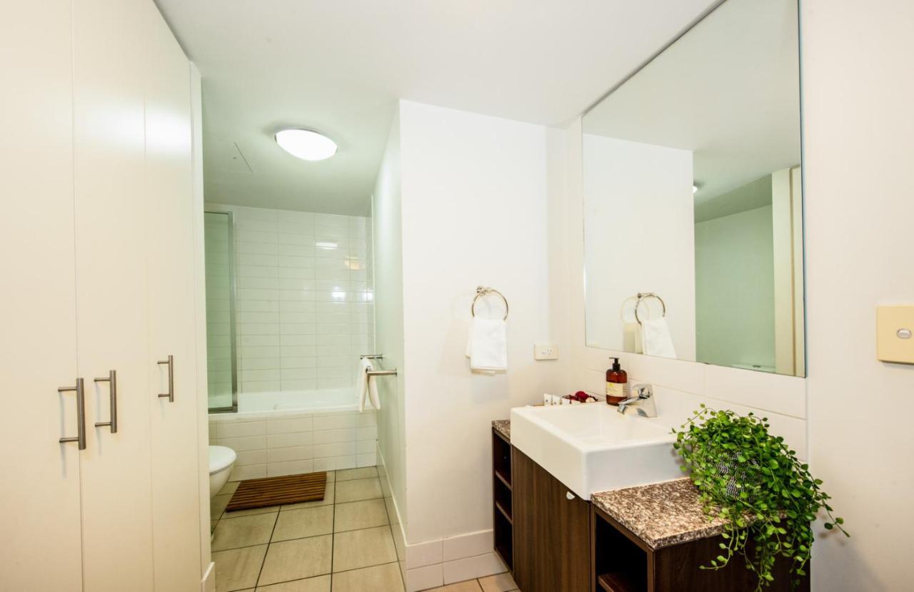 בריסביין African Escape On Level 38 - Balcony With Views מראה חיצוני תמונה